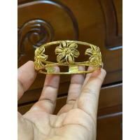 ราคา กำไลฉลุลายดอกไม้ หุ้มทอง หนัก 2 บาท งานจริงสวยเหมือนแท้ (13836471278)