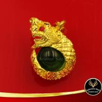 ราคา จี้ พญานาคคาบแก้วมณี ตาฝังมณีสีแดง เรียกทรัพย์ เสริมโชคลาภ เงินทอง ร่ำรวย หลากสีสัน สีสวยสะดุดตา ชุบทองไมครอน เคลือบแก้ว (10400439309)