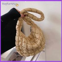 ราคา กระเป๋าควิลท์กระเป๋าสะพายไหล่แฟชั่นสำหรับผู้หญิงผ้าฝ้ายบุนวมกระเป๋าโท้ทนักออกแบบกระเป๋าถือหรูกระเป๋าคนส่งเอกสารของเด็กผู้หญิงกระเป๋าช้อปปิ้ง (19016113026)