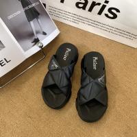 ราคา รองเท้าแฟชั่นหญิง รองเท้ายางPVC รองเท้าเสริมส้นรุ่น 001 2 (17250106389)