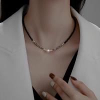 ราคา โซ่ไหปลาร้าลูกปัด MODE Korea สร้อยคอมุกสปเนลสีดำ (19678961189)