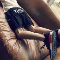 ราคา SUSSI Celana Pendek Denim ฤดูร้อนสำหรับผู้ชายกางเกงเปิดเข่าคร็อปแพนท์มีเอกลักษณ์กางเกงขาสั้นป้ายแบบปะติดปักลายดอกไม้ (21098450163)