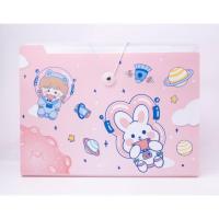 ราคา แฟ้มกระเป๋า แบบสายรัด รุ่นการ์ตูน ขนาด A4 จำนวนช่อง 8 12ช่อง S0023 มีแถบติดชื่อ ขาวขุ่น แฟ้ม แฟ้มเอกสาร Folder (20981609726)