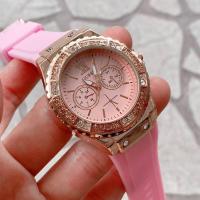 ราคา Guess นาฬิกาชาย หญิงใส่ได้ แฟชั่นสุดฮอตราคาประหยัด แถมฟรีกล่องหมอน ฟรีผ้าเช็ด พร้อมเซ็ทเวลา (19004533339)