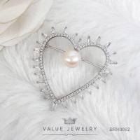 ราคา เข็มกลัด ฝังคริสตัลแท้ ลาย หัวใจ Heart ประดับไข่มุก ขนาดกลาง เข็มกลัดคนท้อง เครื่องประดับ BRH0062 ValueJewelry (12196969793)