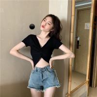 ราคา เสื้อครอปไหมพรม แขนสั้นคอวี ไขว้หน้า เซ็กซี่เล็กน้อย แฟชั่นวัยรุ่น lune 9365 (11030861683)