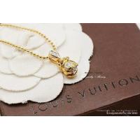 ราคา ManeeNopparut มณีณพรัช สร้อยคอพร้อมจี้ถุงทองแต่งเพชร รุ่น NR10137 (1783602064)