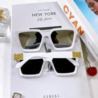 ราคา COD แว่นวินเทจ สุดฮิต TH แว่นแฟชั่น พร้อมส่งจากไทย แว่นตาวินเทจ แว่นหลุยส์ สีดำ แว่นกันแดด (20364128743)