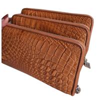 ราคา SINGLE ZIPPED หนังสวย หนังแท้ กระเป๋าหนังจระเข้ ซิบเดี่ยวสีแทนสดใส่ หนังจระเข้แท้ (18023327862)