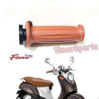 ราคา Fino เก่า ปลอกแฮนด์ ขวาR น้ำตาล แท้ศูนย์ 4D0 F6240 10 (17422094614)