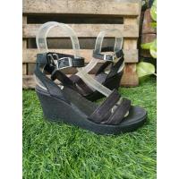 ราคา ส้นเตารีด แท้ ความสูง 2 5 นิ้ว พร้อมส่ง ส้นสูงรัดส้น (20791079912)