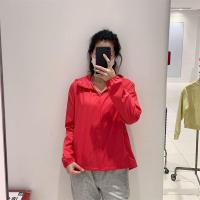 ราคา UNIQLO ชุดห้องลองเสื้อในบ้านแบบพกพาสำหรับสุภาพสตรียูวีสำหรับกลางแจ้งชุดเดรสลองแจ็คเก็ตมีฮู้ด445003การอาบแดดที่ได้รับการป้องกัน (19667161120)