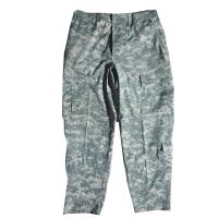 ราคา กางเกงทหารอเมริกันของแท้ มือสอง ฝากบอกคนที่สั่งซื้อด้วยครับ กางเกงทหารมือสองจะมีรอยปะ บ้างนะครับ และผมก็พยายามเลือกให้ดีที่สุด (19445557498)