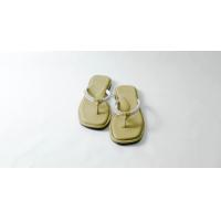 ราคา พร้อมส่ง I mm Shoes รุ่น Vida 004 รองเท้าแตะแฟชั่นหูคีบประดับเพชร (20572892389)