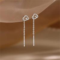 ราคา ต่างหูระย้าก้อนเมฆสีเงินแท้999ต่างหูดีไซน์เฉพาะกลุ่มหรูหราระดับไฮเอนด์ (20960048106)