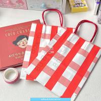 ราคา มาใหม่ BoxBox ถุงกระดาษ ถุงกระดาษน่ารัก ถุงกระดาษลายตาราง ถุงแดง ถุงกระดาษลายการ์ตูน ถุงกระดาษของขวัญ ถุงของขวัญ วาเลนไทน์ (18623391111)