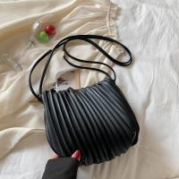 ราคา Om Zaraกิโลวัตต์ฤดูใบไม้ร่วงและฤดูหนาวกระเป๋าทรงถังเนื้อสีขาวสำหรับผู้หญิง2023กระเป๋าจับจีบพาดลำตัวสะพายไหล่เส้นเดียวเฉพาะที่มีระดับสูงใหม่ของผู้หญิง (20614447190)