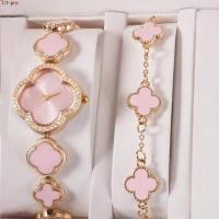 ราคา สร้อยข้อมือนาฬิกาผู้หญิงรูปใบโคลเวอร์4แฉกอ่านง่ายสร้อยข้อมือโลหะผสมสำหรับการประชุมและออฟฟิศ (20069500371)