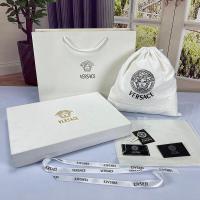 ราคา VERSACE กระเป๋าใส่กระดาษห่อสำหรับถุงซานตากล่องน้ำหอมผ้าพันคอริบบิ้นถุงหูรูด (18069675806)