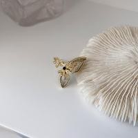 ราคา ชุดแหวนมีเพชรทอง Electroplated แท้ฝรั่งเศสแหวนปรับขนาดได้เรียบง่ายชุดดอกไม้คริสตัลผีเสื้อตาข่ายดัชนีสีแดงแหวนใส่นิ้วผู้หญิง (20483583137)