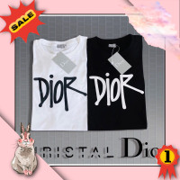 ราคา เสื้อยืดแขนสั้น ผ้าฝ้ายแท้ สีดํา สีชมพู สําหรับผู้หญิง เสื้อDIOR เสื้อยืดผ้าคอตตอนสกรีนลาย เสื้อยืดสวยๆ เสื้อยืดสีพื้นๆ แบบเรียบง่าย สําหรับผู้ชาย และผู้หญิง เสื้อคู่ เสื้อใส่กับแฟน (20764026010)