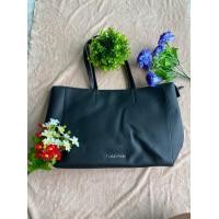 ราคา กระเป๋า tote Michael Kors สีดำมือสอง (20560491757)
