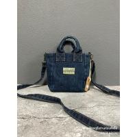 ราคา AEIOU No 216 กระเป๋ายีนส์ สะพายข้าง Girlish ลายปัก รุ่น mini tote ลิขสิทธิ์แท้ (19597725858)