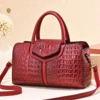 ราคา H0017 กระเป๋าถือ พร้อมส่ง ทรงหมอน แฟชั่นผู้หญิง ลายหนังจระเข้ กระเป๋าสะพายข้าง หูหิ้ว สายหนังปรับสายได้ 11 นิ้ว หนัง PU 2024 ไปทำงาน (19010980205)