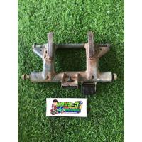 ราคา แท่นยึดเครื่อง Honda คลิก125i แท้มือสอง สภาพดีได้สลักครบตามรูปครับ (20168493746)