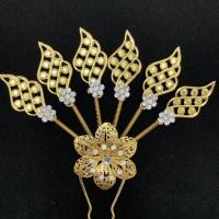 ราคา March jewelry เครื่องประดับไทย กิ๊บ เครื่องประดับผม เครื่องประดับผม ชุดไทย ปิ่นปักผมออเจ้า สีทอง หลายสไตล์ ปิ่นปักผมใบไม้สีขาว (7418234997)