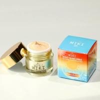 ราคา มิกิ กันแดดใยไหมแท้ Miki Silky Sunscreen ขนาด7g ทาแทนแป้ง เกลี่ยง่าย ใช้ดีมาก สุดคุ้ม พกพาไปเติมได้ทุกที่ (21152139243)