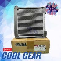 ราคา ตู้แอร์ คอยล์เย็น Coolgear คูลเกียร์ NISSAN MARCH ALMERA 10 15 นิสสัน มาร์ช อัลเมร่า ปี 2010 2015 รุ่นแป๊ปแยก (13684355097)