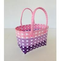 ราคา ตระกร้าสาน เส้นพลาสติกสาน ตระกร้าสานเส้นพลาสติก ตระกร้าจ่ายตลาด ตระกร้าใส่ของ ตระกร้า ตระกร้าสาน กระทัดรัด ขนาด กว้าง16ยาว27สูง16 5 สายจับสูง 14CM วัดจากขอบปากตระกร้า (17456093806)