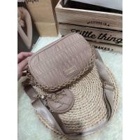 ราคา LYN รุ่น Malino crossbody bag กระเป๋าสะพายข้าง (10977231149)