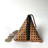 ราคา กระเป๋าสาน กระเป๋าใส่เหรียญ ทรงสามเหลี่ยม ทรงบ๊ะจ่าง woven cute bag ไซส์ 11 5 10 cm (20177671055)