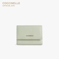 ราคา COCCINELLE กระเป๋าสตางค์ผู้หญิง รุ่น METALLIC สี CELADON GREEN (21007672899)