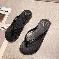 ราคา แฟชั่นเลดี้ รองเท้าแตะหนีบ พื้นยางพารา พื้นนุ่ม น้ำหนักเบา ลุยน้ำได้ ไซส์ 36 40 รองเท้าแตะ รองเท้าแตะนุ่มนิ่ม (20681601477)