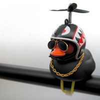 ราคา รถจักรยานยนต์ตกแต่ง เป็ดสีเหลืองขนาดเล็กที่จะหมดลมหมวกกันน็อกแมลงปอไม้ไผ่จักรยานรถกระจกมองหลังเครื่องประดับเครื่องประดับรถยนต์ไฟฟ้าสีดำเป็ด (17495009121)