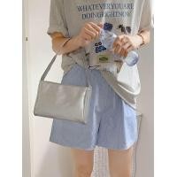 ราคา Somethingsgold HOLO minimal bag กระเป๋าทรงสีเหลี่ยมมินิมอล สีเงินเมทัลลิค (20648490143)