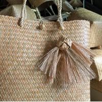 ราคา กระเป๋าสานกระจูด ทรงญาญ่า มี 2 ขนาด มีแบบซับใน มุมหนัง พู่ปลาตะเพียนให้เลือก (12216723740)