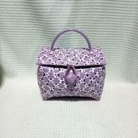 ราคา กระเป๋าสานเส้นพลาสติก แบบถือทรงกระปุกใบเล็ก น่ารัก ขนาดกว้าง10 ยาว19 สูง15 ซม (20557577293)