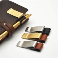 ราคา ที่เก็บปากกา เสียบเล่ม Travelers Notebook มีหลายสี TN Leather Metal Clip Pen Holder (933322802)