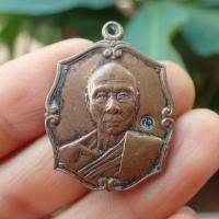 ราคา ลดทั้งร้าน เหรียญหลวงพ่อเพี้ยน วัดเกริ่นกฐิน จ ลพบุรี รุ่นแรก แปดเหลี่ยม จานยันต์ เนื้อทองแดง (19393522887)