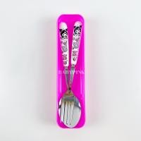 ราคา พร้อมส่ง ชุดช้อนส้อมตะเกียบ ลายการ์ตูน ช้อนส้อมพกพา ช้อนส้อมเด็ก กล่องใส่ช้อน น่ารัก คิตตี้ โดเรมอน Spoon fork Cutlery set (19587343268)