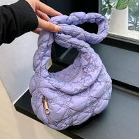 ราคา Women Commute Bag Embroidery Thread Cloud Pleated Ladies Tote Bags Quilted Fashion Casual Solid Color Nylon Designer Handbags (20795290290)