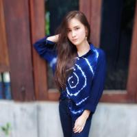 ราคา เสื้อเชิ้ตเเขนยาวมัดย้อมใส่สบายผ้านิ่มไม่ร้อน เชิ้ต เเขนยาว มัดย้อม คราม (13077567387)