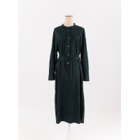 ราคา uniqlo เดรสยาวสีเขียวเข้ม มีช่องกระเป๋าด้านข้างสอดได้ มีสายผูกคาดเอว ป้ายแบรนด์ระบุไซส์ S Preloved (20741896355)