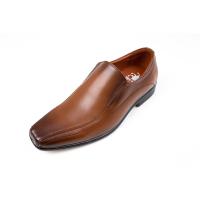 ราคา HEAVY SHOES รองเท้าหนังผู้ชายแบบสวม รุ่น PB7516 มี 2 สี (21022645021)