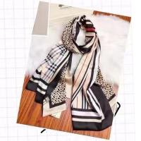 ราคา ผ้าพันคอผ้าไหมแบรนด์ดังผ้าพันคอสีดำและสีขาวแบบเดียวกันกับผ้าคลุมไหล่พิมพ์ลายแบบบางสำหรับฤดูร้อนผ้าไหมสไตล์ตะวันตกแมทช์ลุคง่ายสำหรับฤดูใบไม้ผลิและฤดูใบไม้ร่วงปี2021 (15632872714)