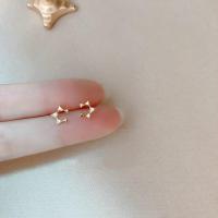 ราคา ต่างหูใบโคลเวอร์สี่ใบใหม่สำหรับผู้หญิง COCOJEWELRY (16399112698)